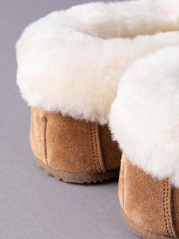 Lakeland Leather Tan Brown Ladies Sheepskin Moccasin Slippers - Image 3 of 3