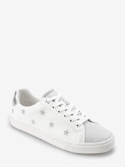 Weiß/Silberfarben - Forever Comfort® Turnschuhe mit besticktem Stern - Bild 4 von 6
