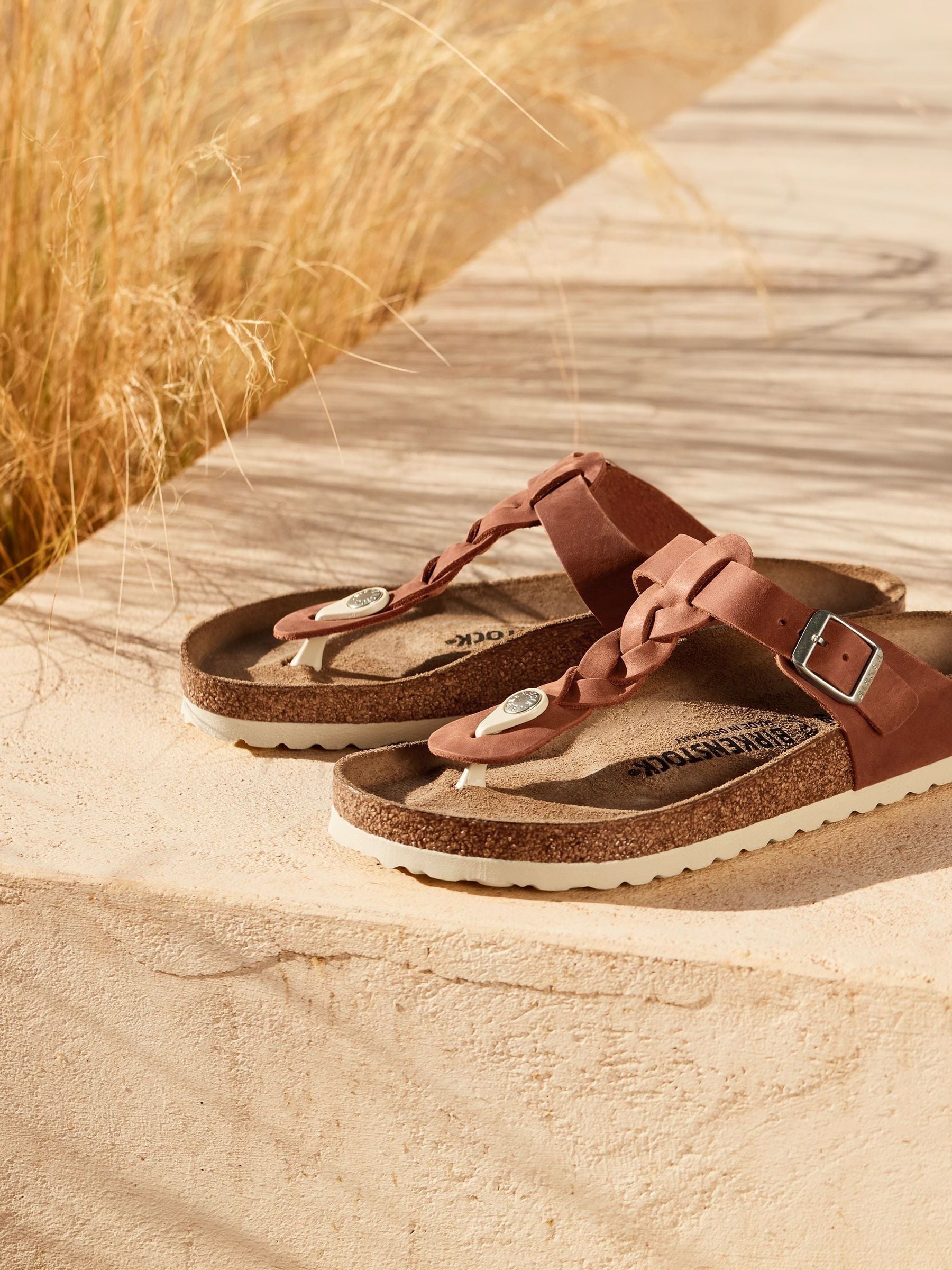 Gizeh style sandals hot sale