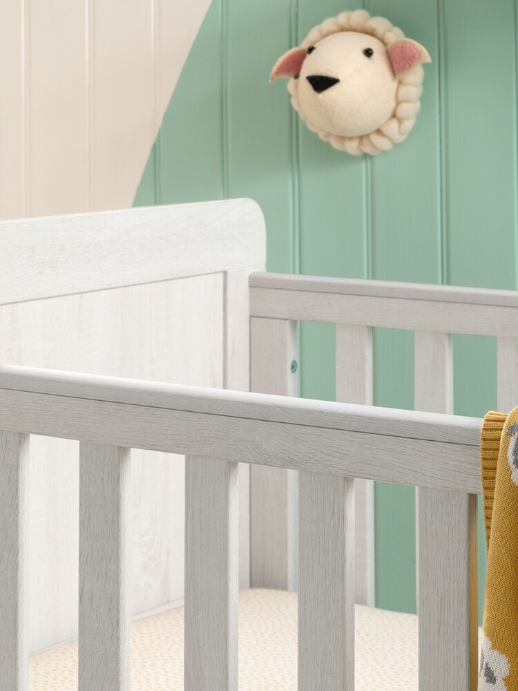 Mamas & Papas Nimbus White Atlas Cot Bed - Image 2 of 4