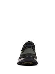 črna - Čevlji iz nubuka Clarks ATL Trek Wally - Slika 3 iz 6