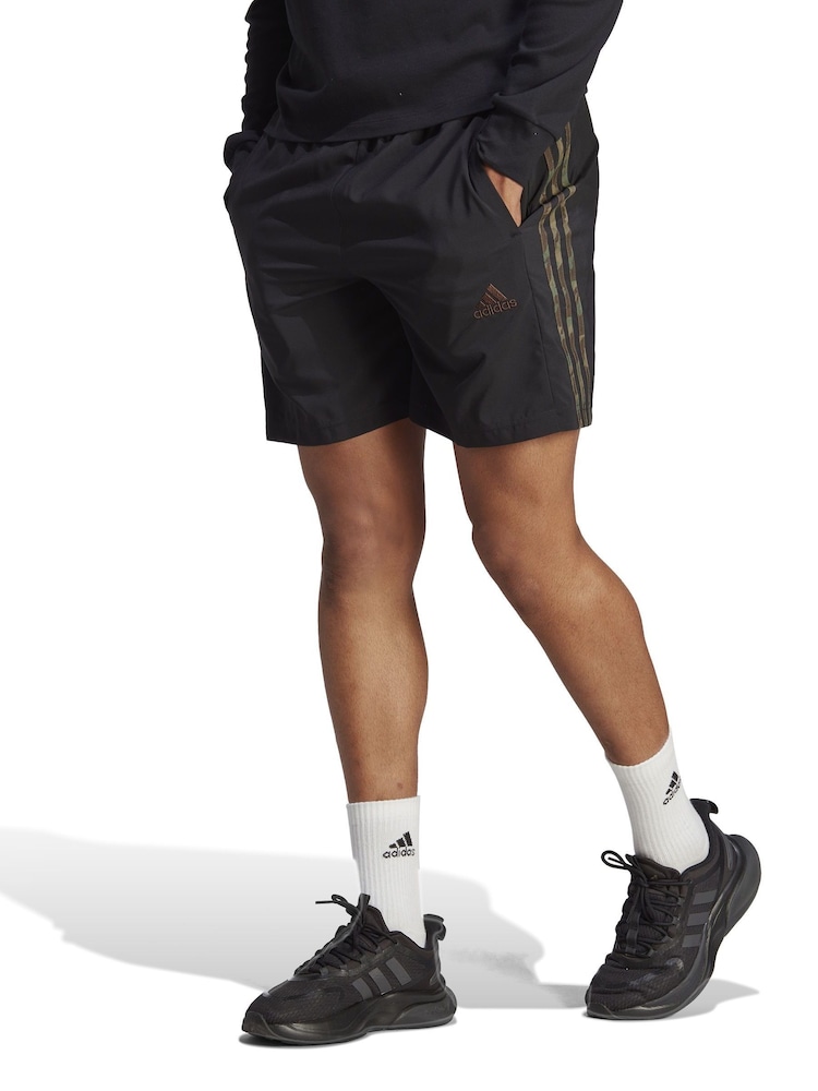 Chelsea шорты с 3 полосками adidas Sportswear AEROREADY Essentials - Image 1 of 5