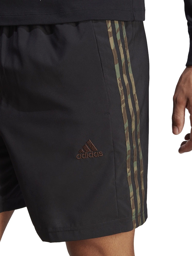 adidas Sportswear AEROREADY Essentials Chelsea 3-Stripes Shorts - Image 3 of 5