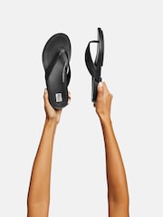 FitFlop Gracie Leather Flip-Flops - Image 6 of 6