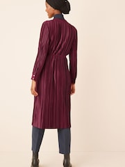 Berry Red Satin Plissé Abaya Jacket With Detachable Belt - Image 2 of 5