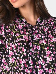 Ro&Zo Black Blush Floral Tie Neck Top - Image 4 of 5