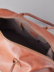 Lakeland Leather Natural Torver Leather Holdall - Image 3 of 4