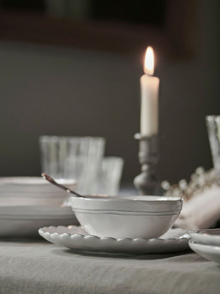 Laura Ashley Set of 4 White Artisan Collectables Bowls - Image 2 of 4