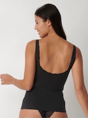 Sloggi Zero Feel Lace 2.0 Non Wired Bra Vest Top - Image 2 of 4