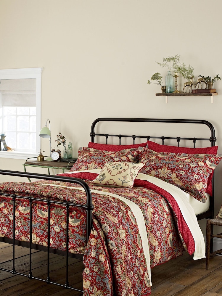 Morris & Co. Crimson Red Strawberry Thief 300 Thread Count 100% Cotton Bedspread - Image 4 of 4