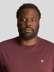 Lyle & Scott Burgundy Red 100% Cotton Big Crew Neck T-Shirt - Image 3 of 4