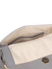Pure Luxuries London Kempston Leather Cross-Body Bag - Image 5 of 6