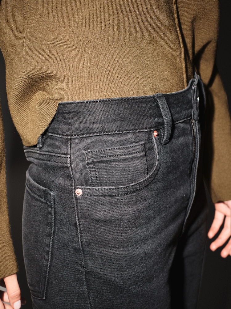 Czarny sprany - Straight Leg Jeans With Raw Hem - Image 4 of 5