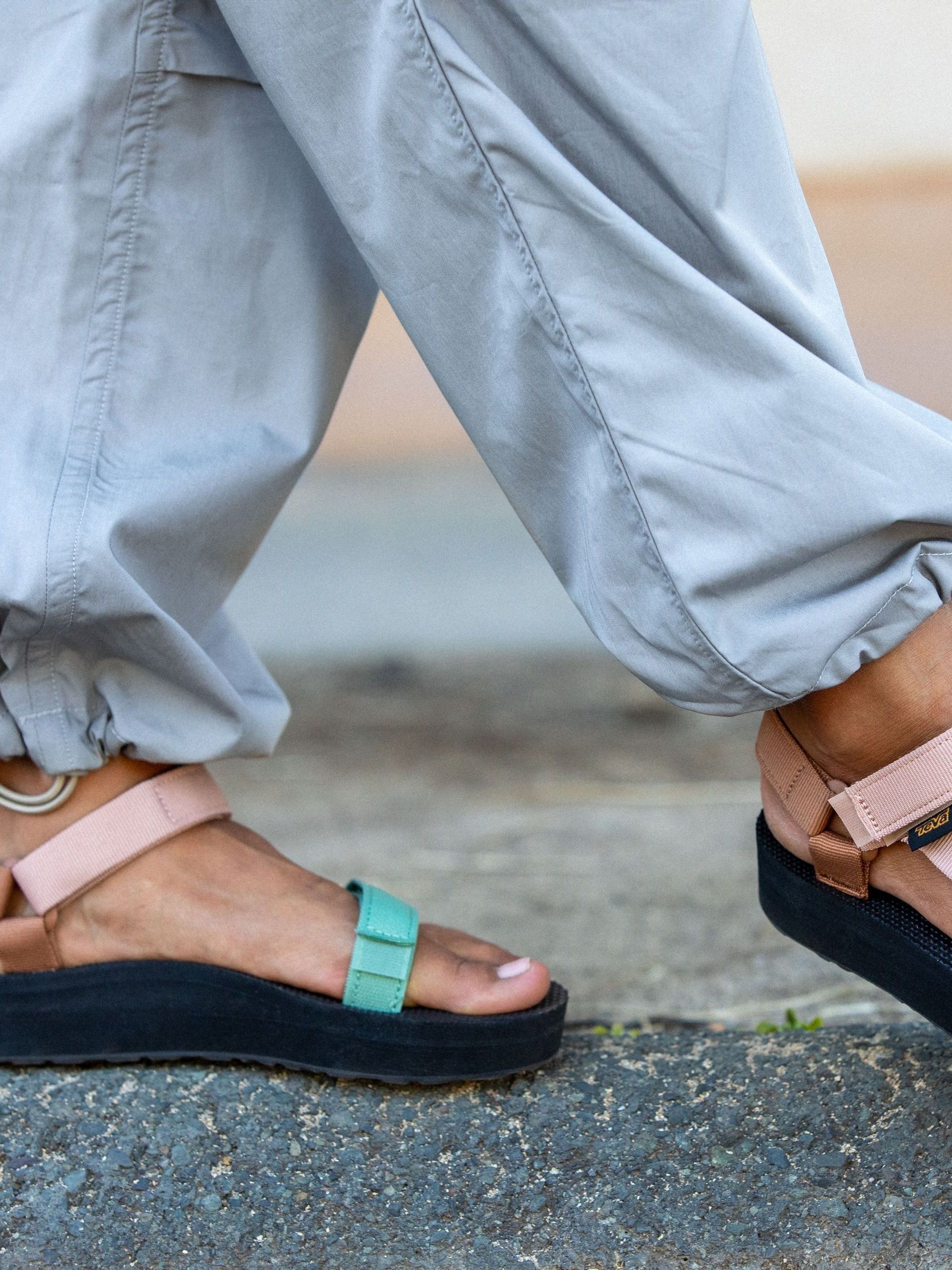 Teva women's midform universal top