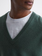 Reiss Pine Green Spires Merino V-Neck Relaxed Jumper - Image 6 of 7