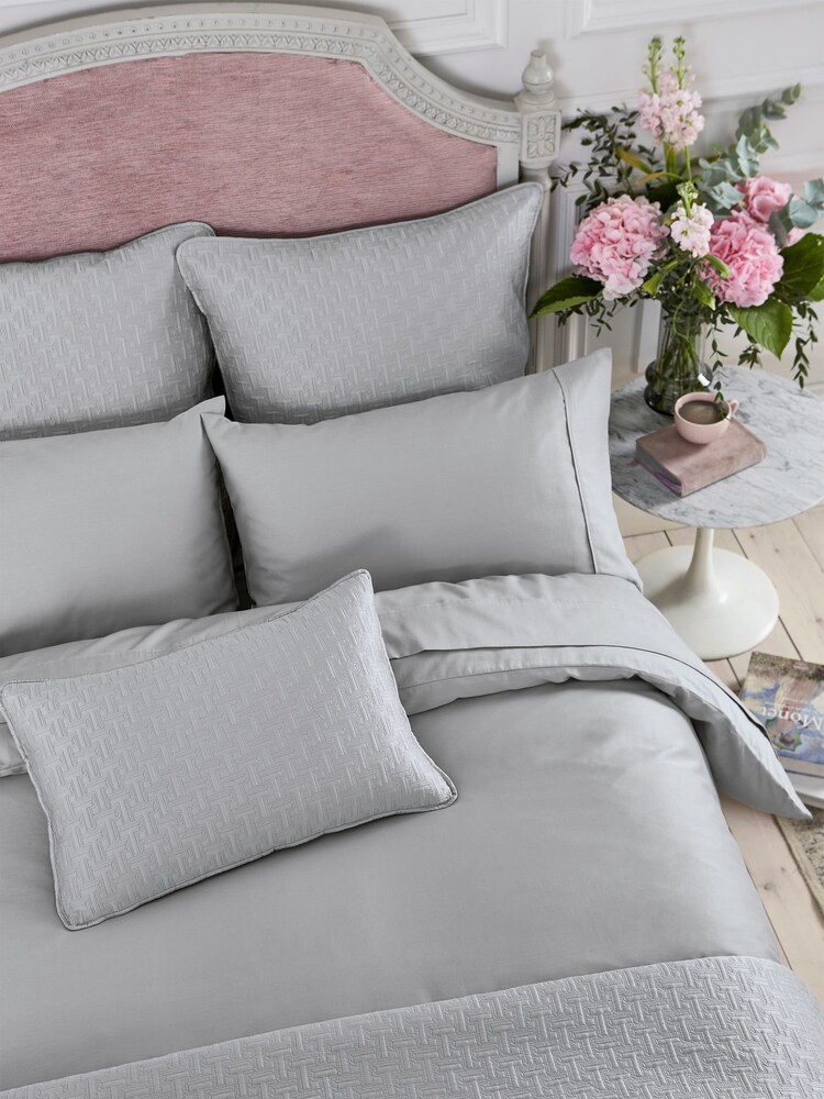 Ted Baker Silver Silky Smooth Plain Dye 250 Thread Count 100% Cotton Fitted Sheet - Image 3 of 3 Ted Baker Silver Silky Smooth Plain Dye 250 Thread Count 100% Cotton Fitted Sheet - Image 3 of 3