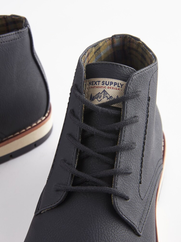 Black Sports Boots - Image 5 of 6