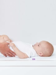 Snuz White SnuzKot Skandi Changing Unit - Image 4 of 5
