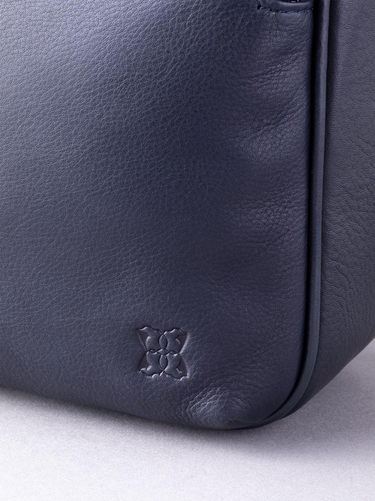 Lakeland Leather Navy Ambleside Cross-Body Bag - Image 4 of 6
