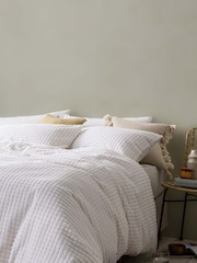 Mid Greige Neutral Ultimate Multi-Surface 2.5L Paint - Image 2 of 5
