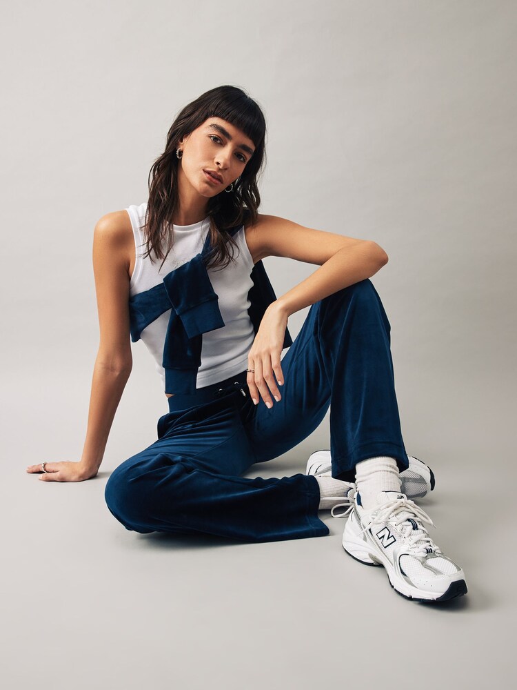 Синий - Велюровые спортивные брюки прямого кроя Juicy Couture - Изображение 2 из 4