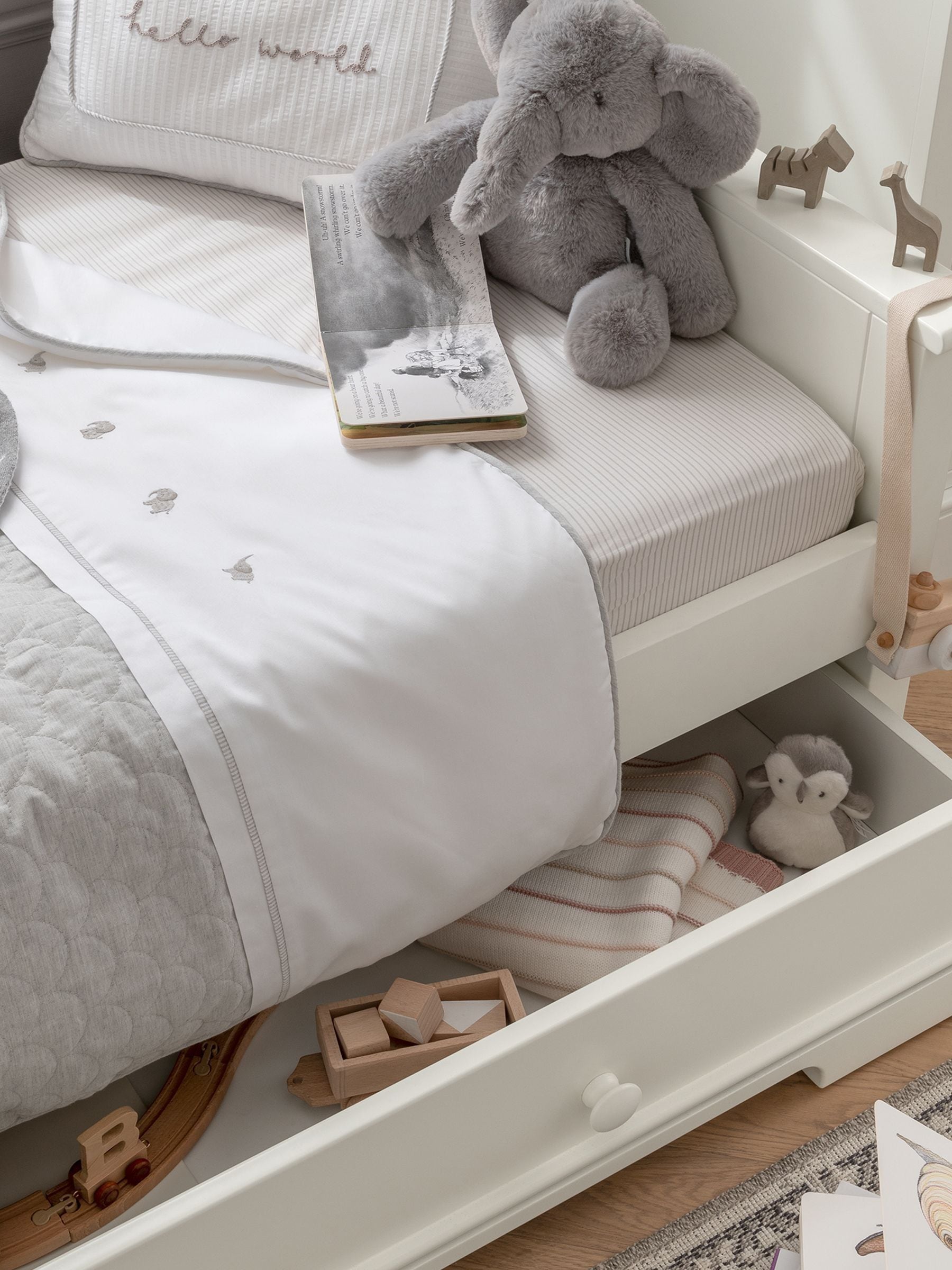 Oxford cot bed clearance