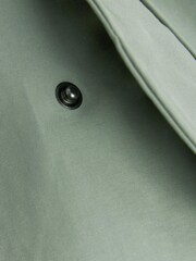 Salbeigrün - Wasserabweisende Harrington-Jacke mit Karofutter - Bild 10 von 10