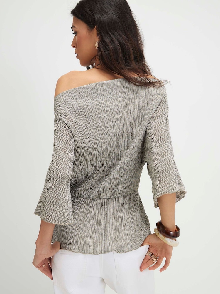 River Island Green Short Sleeve Plisse Batwing Top - Image 2 of 4