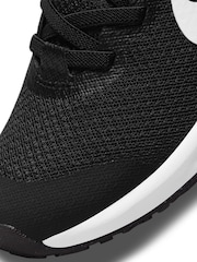 Nike Black/White Revolution 6 FlyEase Junior Trainers - Image 11 of 11