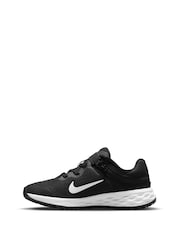 Nike Black/White Revolution 6 FlyEase Junior Trainers - Image 4 of 11