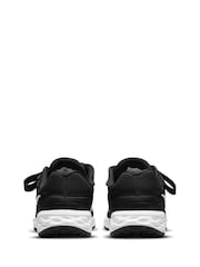 Nike Black/White Revolution 6 FlyEase Junior Trainers - Image 7 of 11