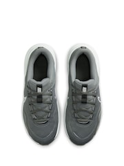 Nike Grey Legend Essential 3 Gym Trainers - Image 5 of 9