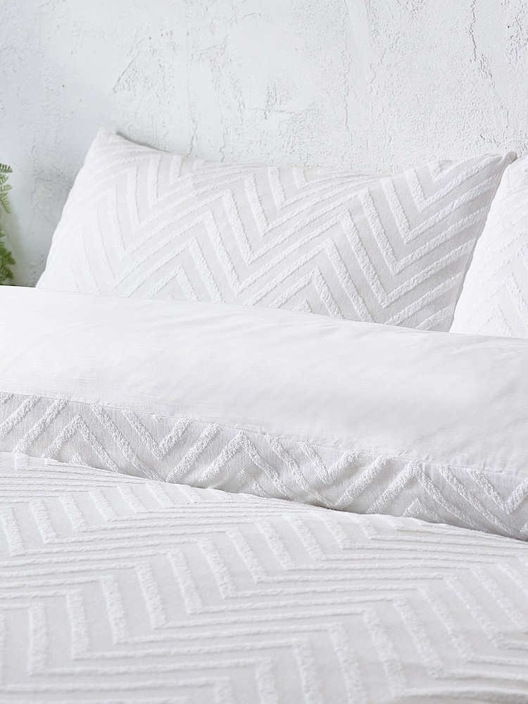 Yard Stone Chevron Tuft 100% Cotton Duvet Cover Set - Image 2 of 3