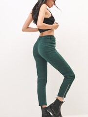Grün/Satin - Own. Skinny-Jeans mit hoher Taille im Biker-Look - Bild 2 von 9