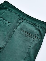 Grün/Satin - Own. Skinny-Jeans mit hoher Taille im Biker-Look - Bild 7 von 9