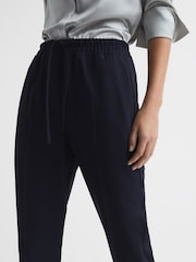 Reiss Navy Hailey Petite Tapered Pull On Trousers - Image 4 of 7