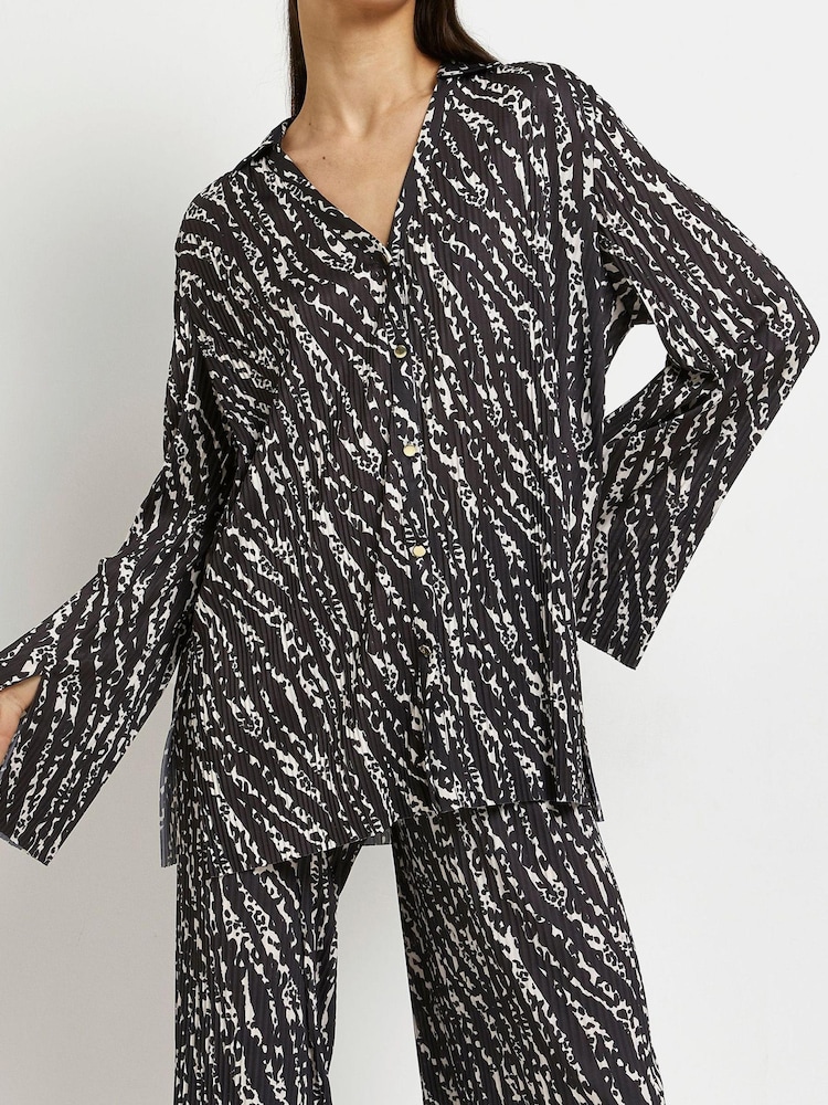 River Island Blue Long Sleeve Plisse All Over Print Shirt - Image 1 of 4