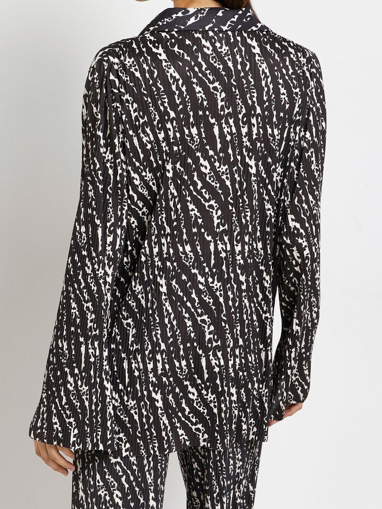 River Island Blue Long Sleeve Plisse All Over Print Shirt - Image 2 of 4