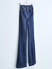 Bleu 70s - Propre. Jeans évasées à taille ultra haute - Image 3 of 9