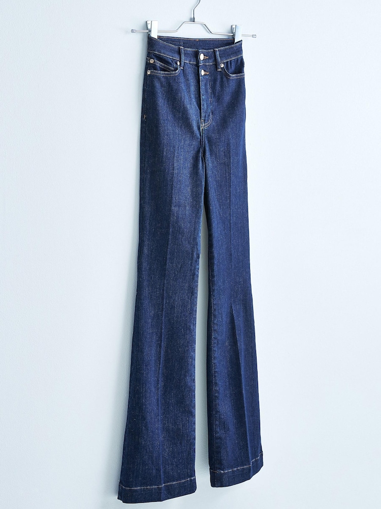 Bleu 70s - Propre. Jeans évasées à taille ultra haute - Image 3 of 9