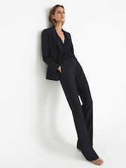 أزرق داكن - بلوزة برقبة سبعة Taylor من Reiss - صورة 7 من 7