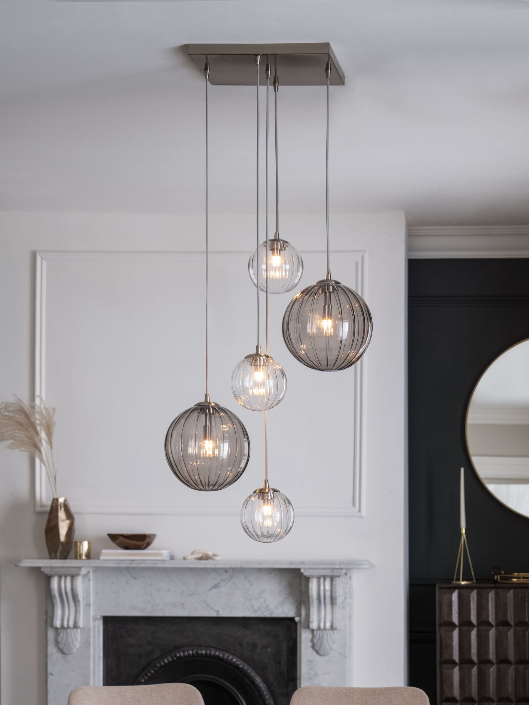 Chrome cluster pendant light outlet