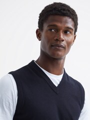 Reiss Navy Eagle Merino Wool-Blend Vest - Image 4 of 6