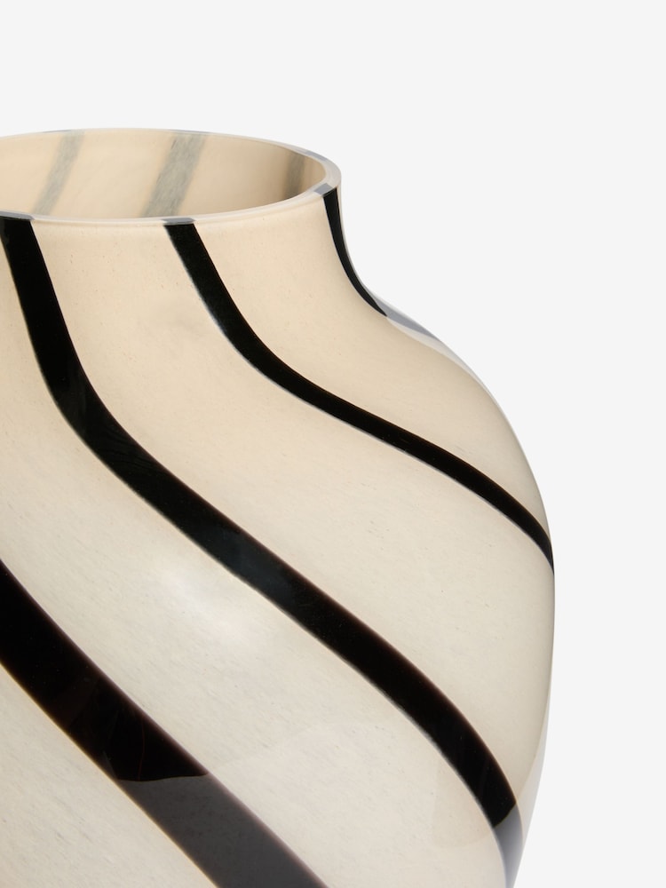 Rockett St George White/Black Swirl Vase - Image 3 of 3