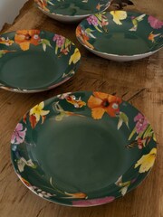 Marjolein Bastin Set of 4 Hummingbirds Plates 22cm - Image 3 of 4