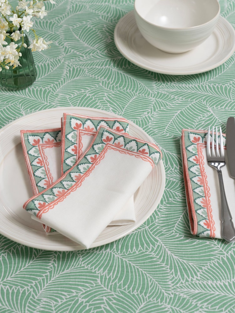 Nina Campbell Set of 4 White/Pink/Green Pattern Trim Napkins - Image 1 of 3