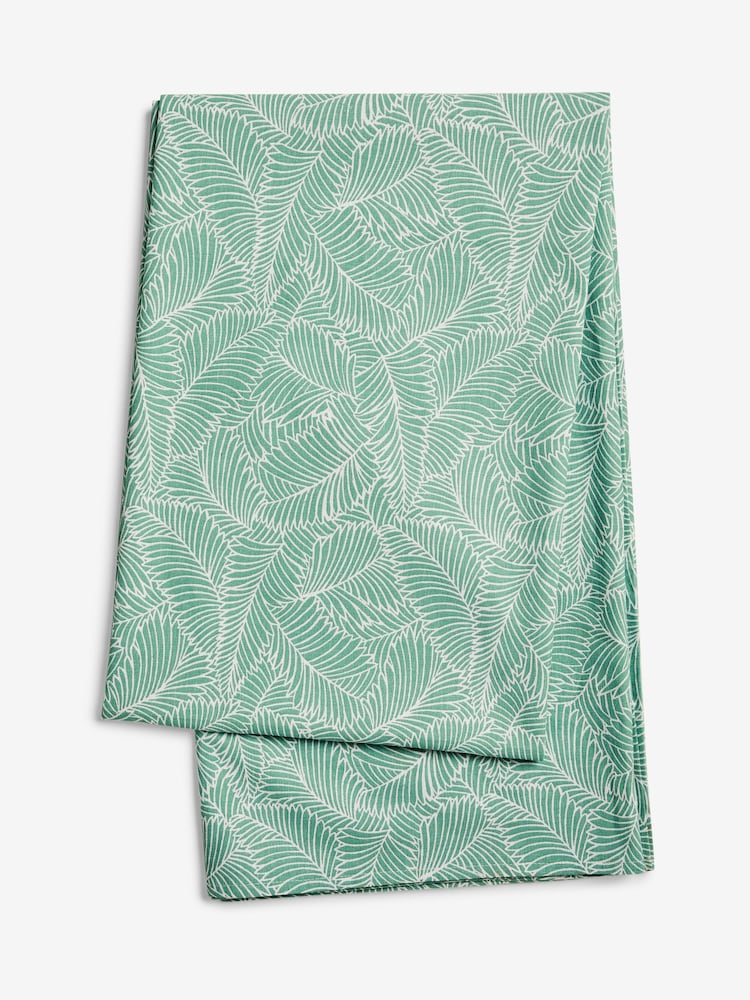 Nina Campbell Green Wipe Clean Table Cloth - Image 3 of 3