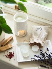 White Country Luxe Wax Melts Wax Melt Burner - Image 2 of 2