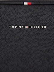 Tommy Hilfiger Black Essential Washbag - Image 3 of 3
