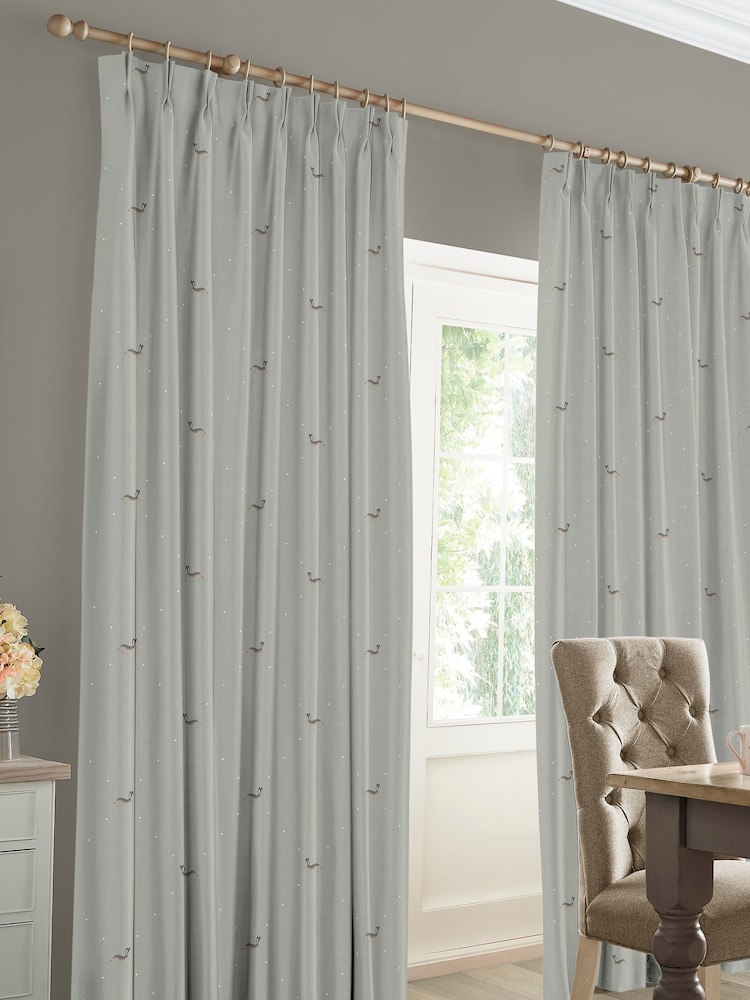 Sophie Allport Green Hare Made To Measure 100% Cotton Curtains - Image 2 of 9